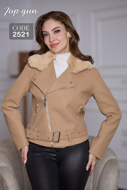 Short Wool Jacket - Belt with a Buckle - Fur Collar